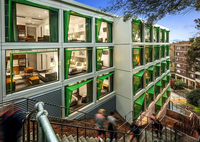 Central hotel: Quest Mounts Bay Road