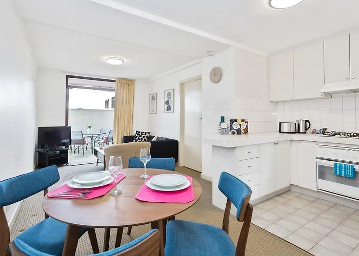 South Perth Executive Apartment
